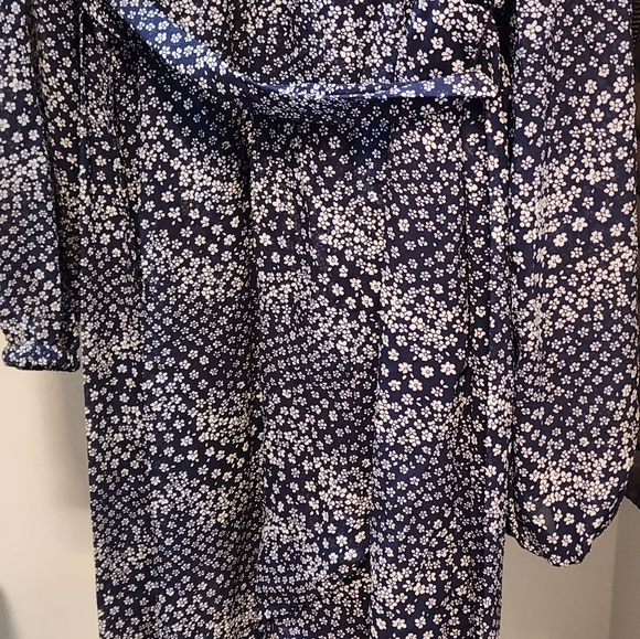 ONLY Floral Long Sleeve Fitted Dress - Picture 7 of 11